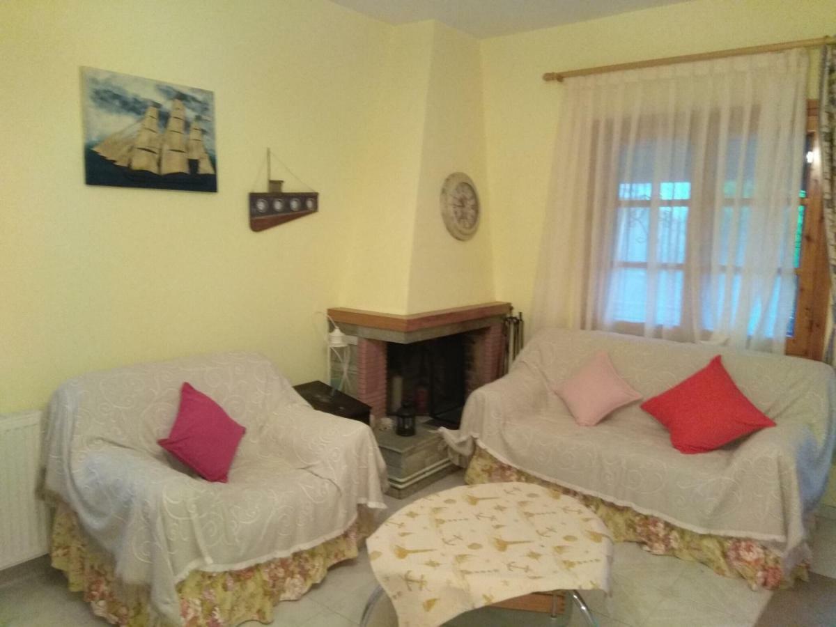 Family Seaside House In Mouries Villa Dioniszíu-part Kültér fotó