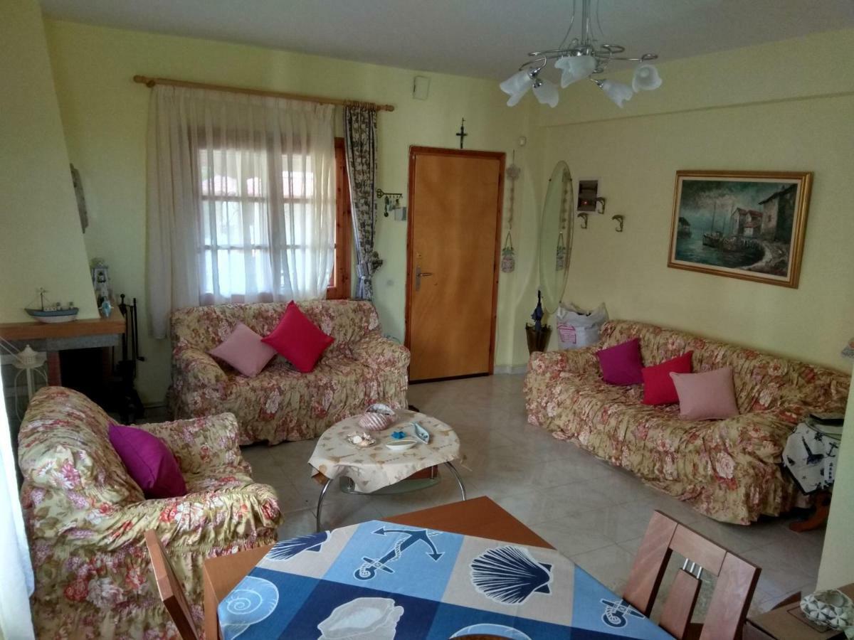 Family Seaside House In Mouries Villa Dioniszíu-part Kültér fotó